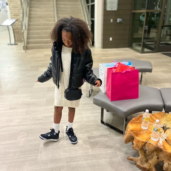 Meet your Posher, Raycoop✌🏾 - Picture 6 of 16